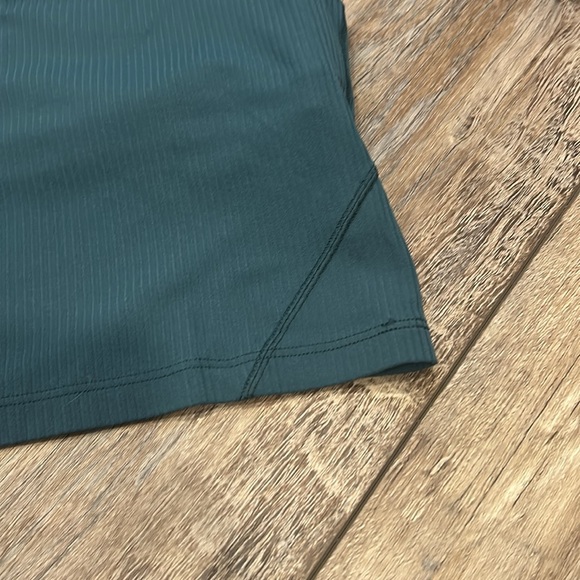 Lululemon Align Ribbed Tank Top in Green Jasper Size 6 - Picture 6 of 9